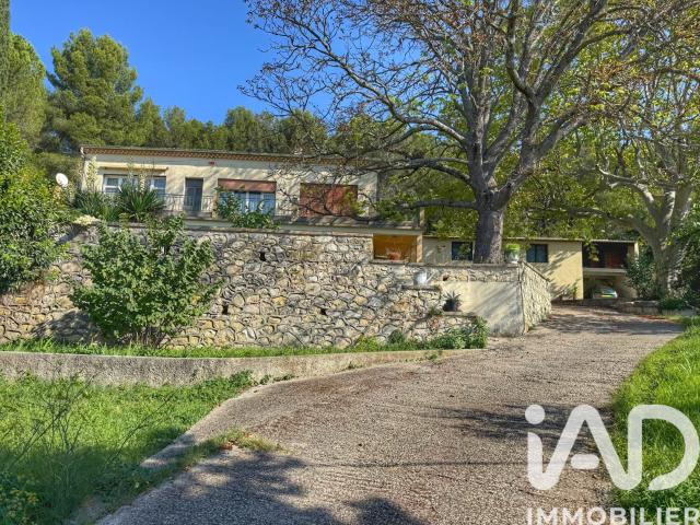Maison 5 pièces 231 m²