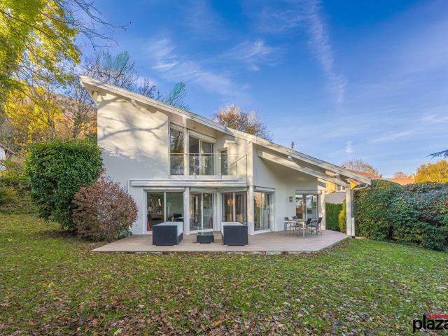 Maison 6 pièces 244 m²