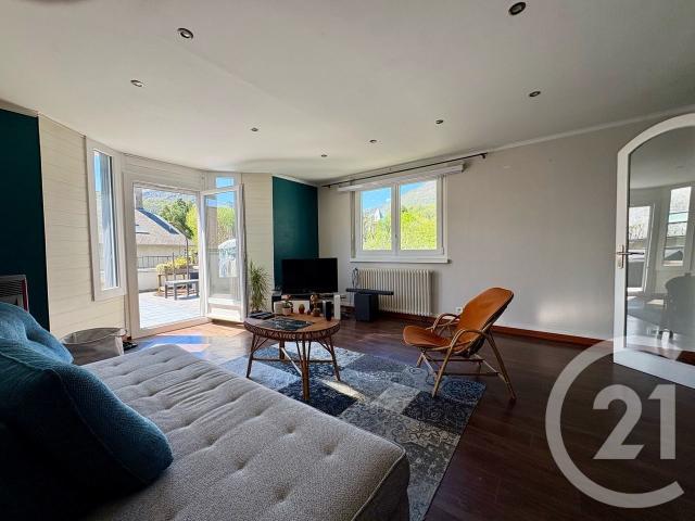 Maison 5 pièces 244 m²
