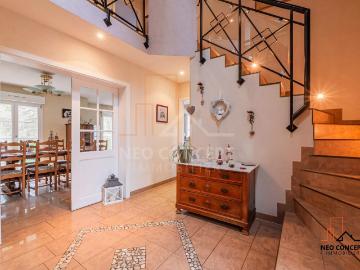 Maison 5 pièces 245 m²