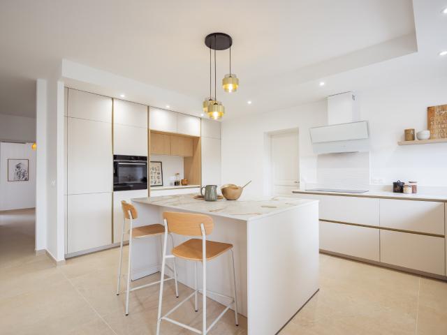 Maison 5 pièces 246 m²