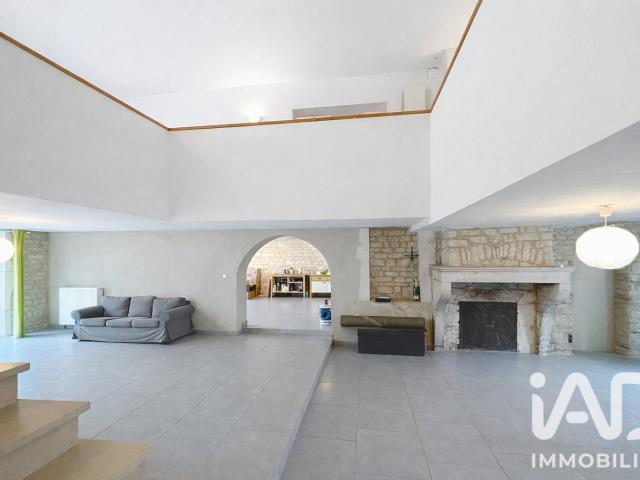 Maison 5 pièces 246 m²