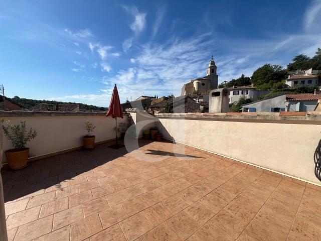 Maison 5 pièces 247 m²