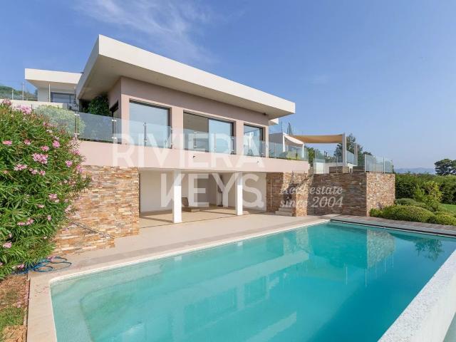 Maison 5 pièces 240 m²