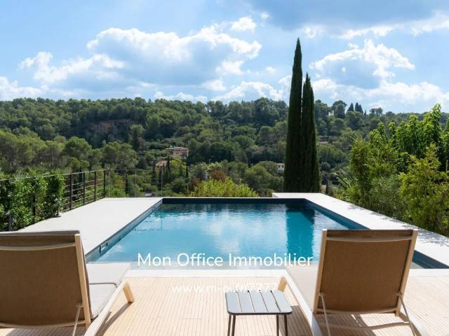 Maison 5 pièces 240 m²