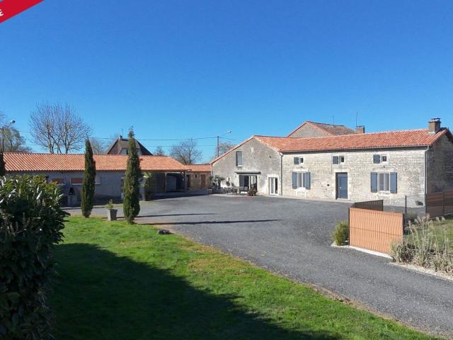 Maison 5 pièces 240 m²