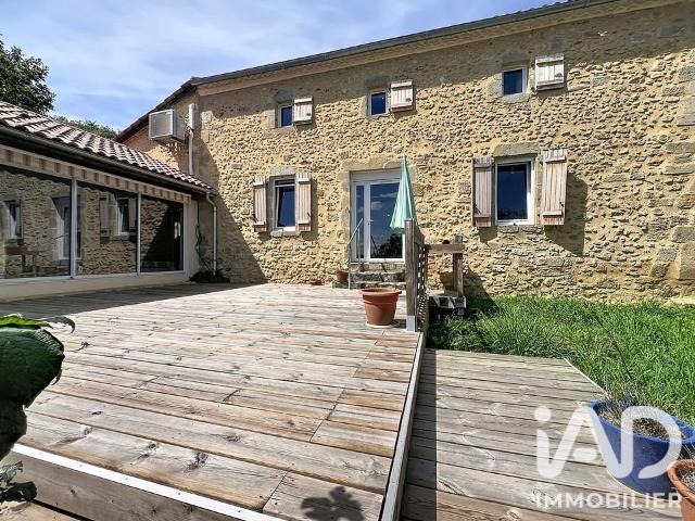 Maison 5 pièces 240 m²