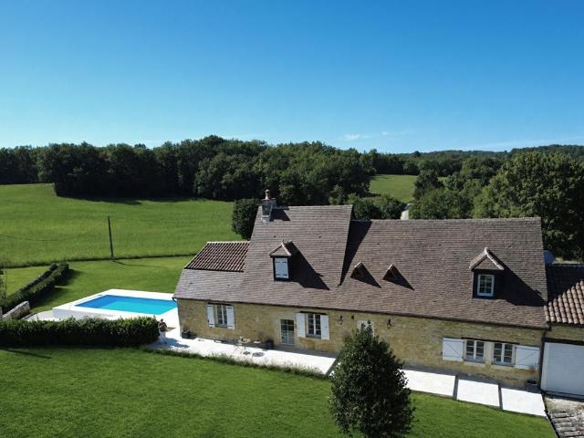 Maison 5 pièces 241 m²