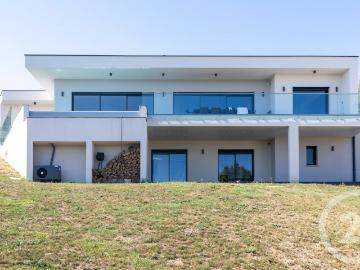 Maison 5 pièces 254 m²