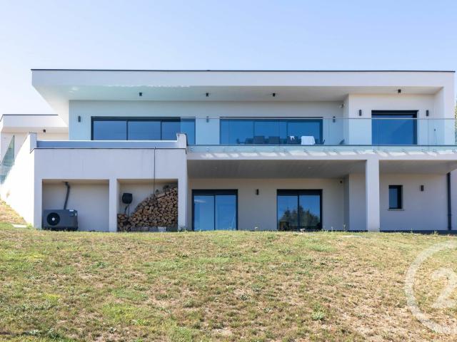 Maison 5 pièces 254 m²