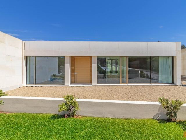 Maison 5 pièces 270 m²