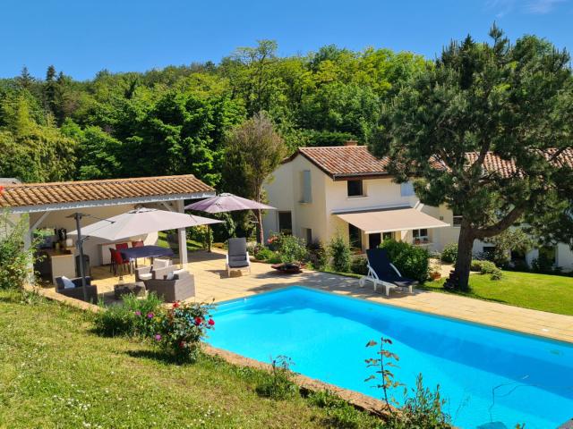 Maison 5 pièces 250 m²