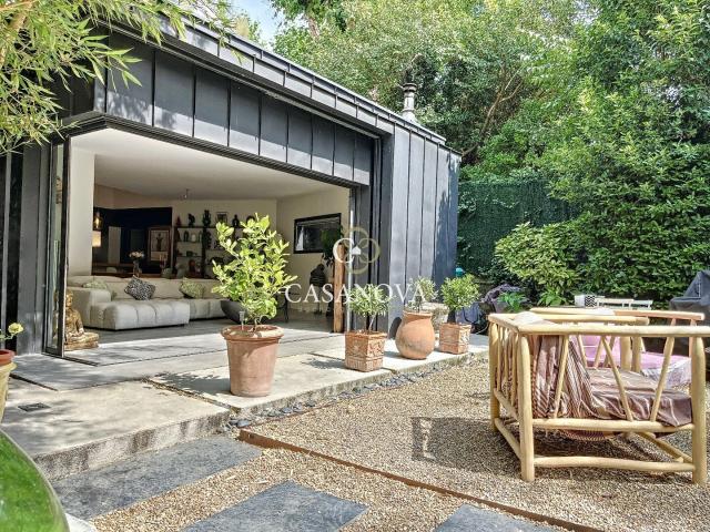 Maison 5 pièces 250 m²