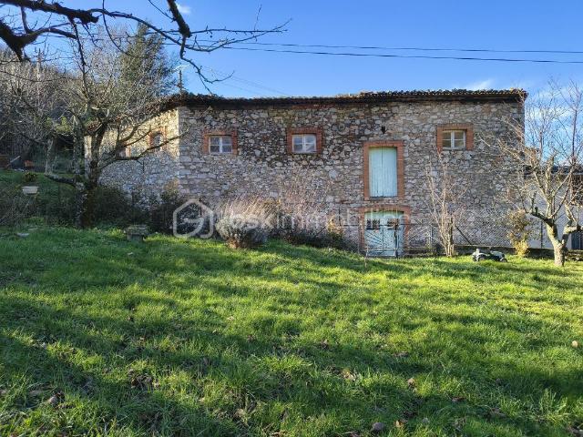 Maison 5 pièces 250 m²