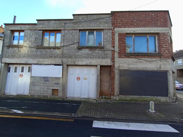 Maison 5 pièces 250 m²