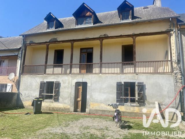 Maison 5 pièces 250 m²