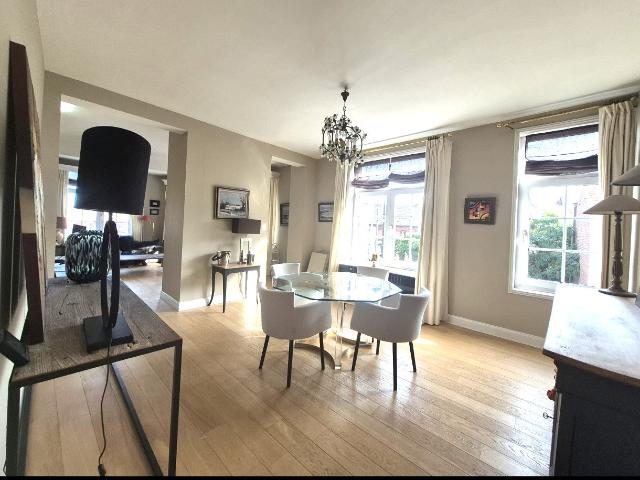Maison 5 pièces 250 m²