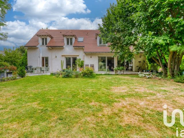 Maison 5 pièces 250 m²