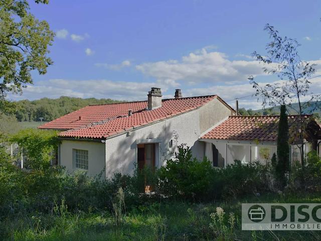 Maison 5 pièces 251 m²