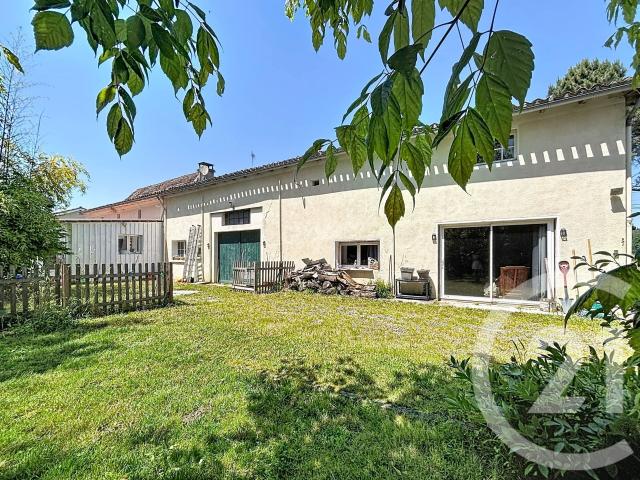 Maison 5 pièces 252 m²