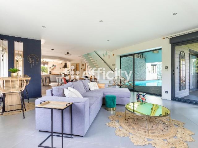Maison 5 pièces 264 m²