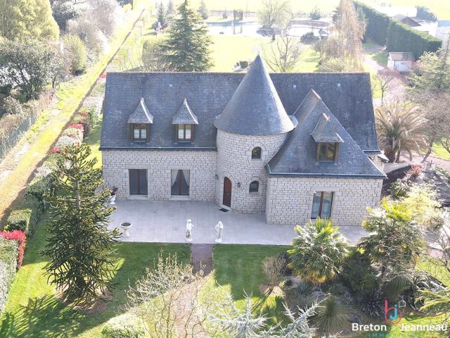 Maison 5 pièces 260 m²