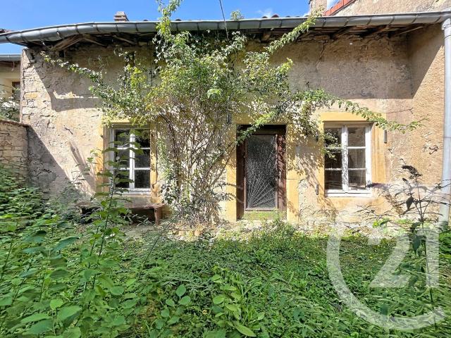 Maison 5 pièces 260 m²