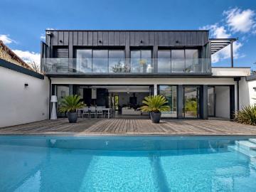 Maison 5 pièces 260 m²