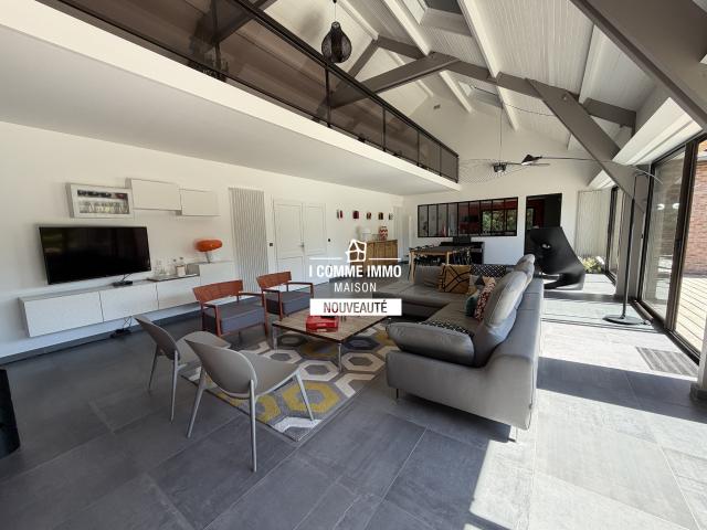 Maison 5 pièces 260 m²
