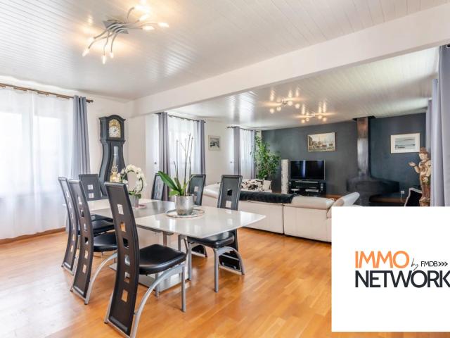 Maison 5 pièces 263 m²