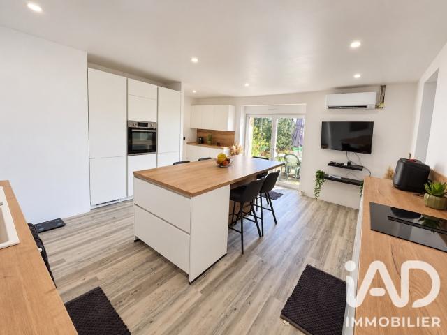Maison 5 pièces 274 m²