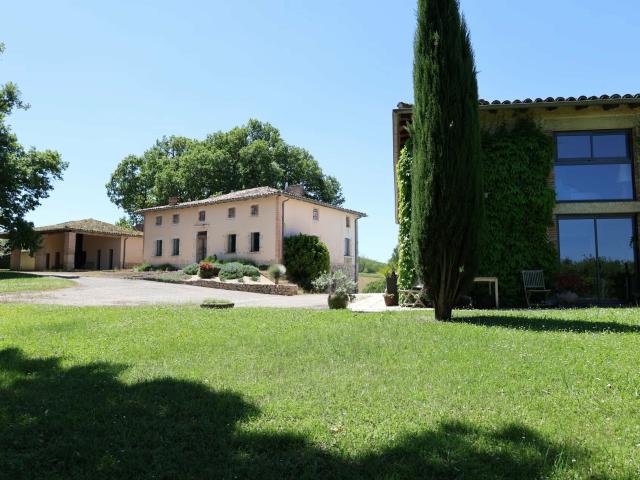 Maison 5 pièces 275 m²
