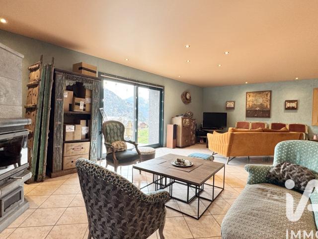 Maison 5 pièces 277 m²