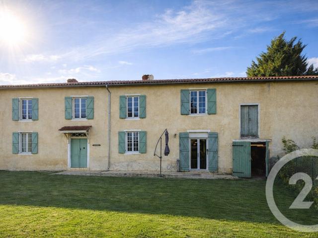 Maison 5 pièces 279 m²
