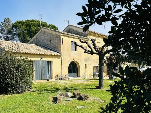 Maison 5 pièces 270 m²
