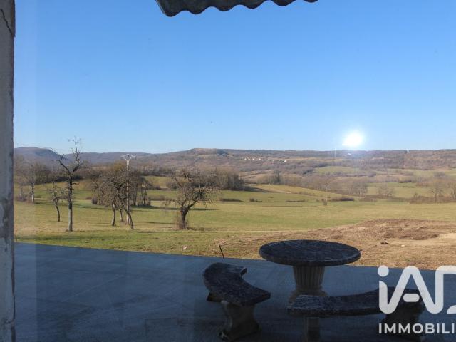 Maison 5 pièces 286 m²
