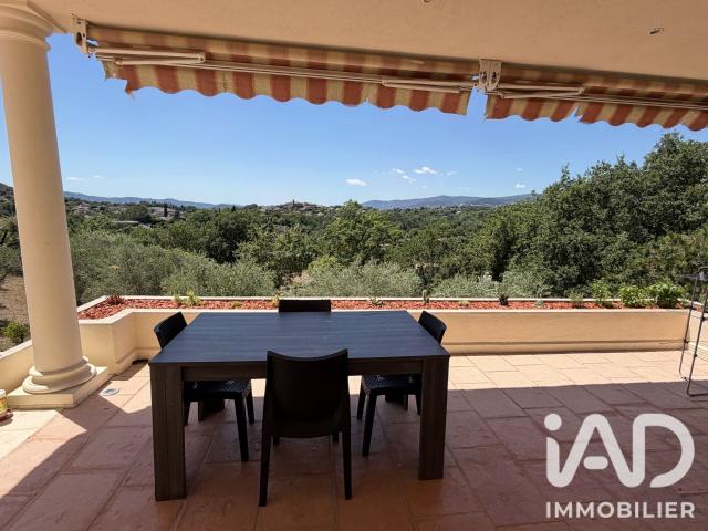 Maison 5 pièces, 287 m² à louer à Châteauneuf Grasse 06740