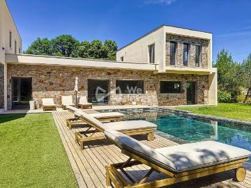 Maison 5 pièces 280 m²