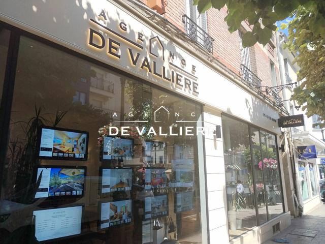 Maison 5 pièces 280 m²