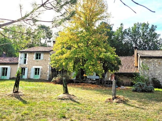 Maison 5 pièces 280 m²