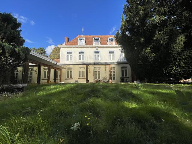 Maison 5 pièces 282 m²