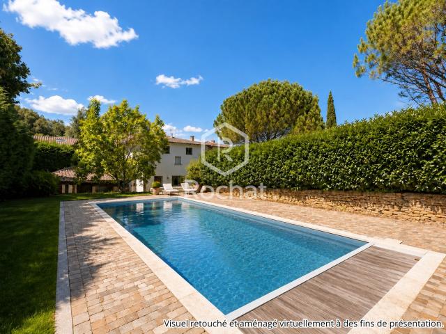 Maison 5 pièces 297 m²