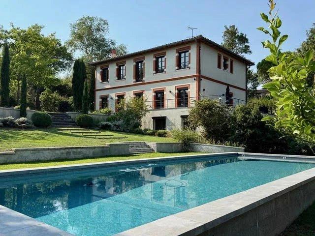 Maison 5 pièces 290 m²