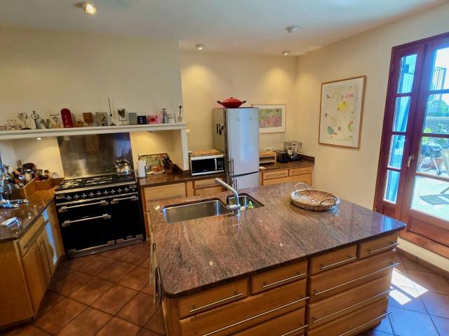 Maison 5 pièces 291 m²