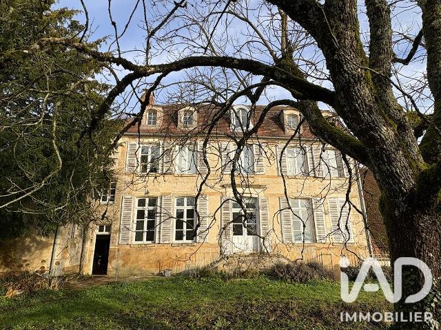 Maison 5 pièces 292 m²