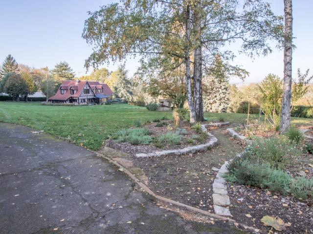 Maison 5 pièces 293 m²