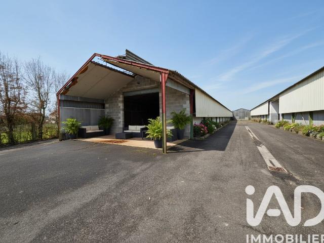 Maison 5 pièces 2 280 m²