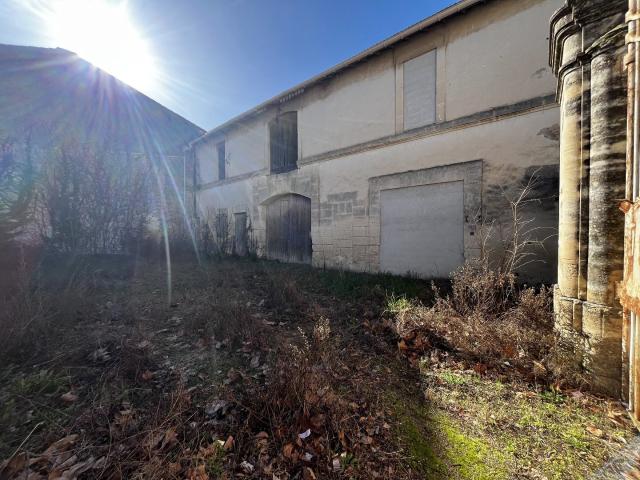 Maison 5 pièces 308 m²