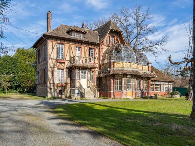 Maison 5 pièces 300 m²