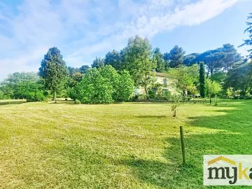 Maison 5 pièces 300 m²